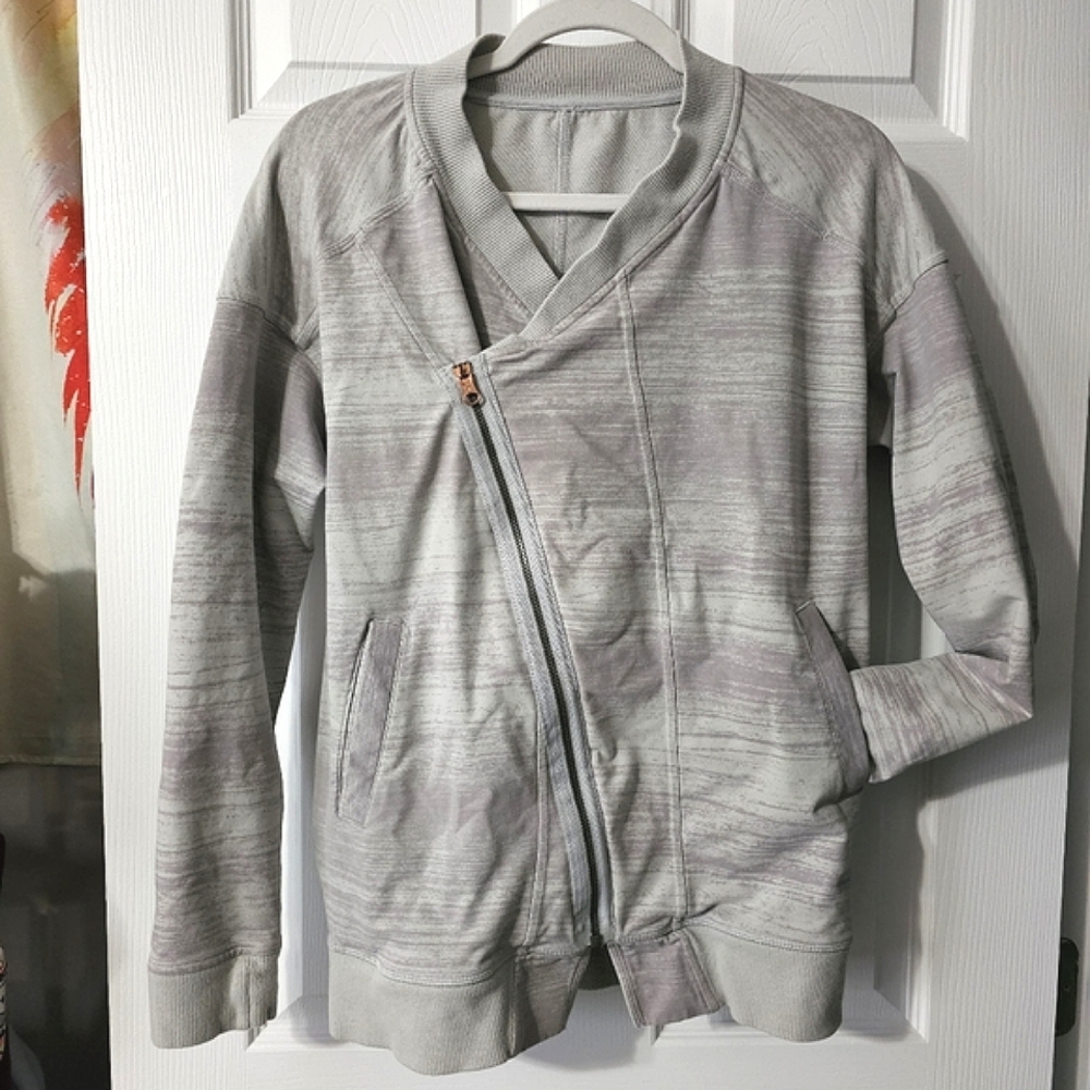 Lululemon Mula Asymmetrical Bundle Wrap Moto Jacket Zip Up Sweatshirt - Size M - Picture 2 of 16